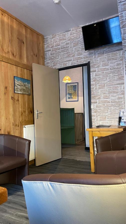 Hotel Quin Te Va Cauterets Exterior photo